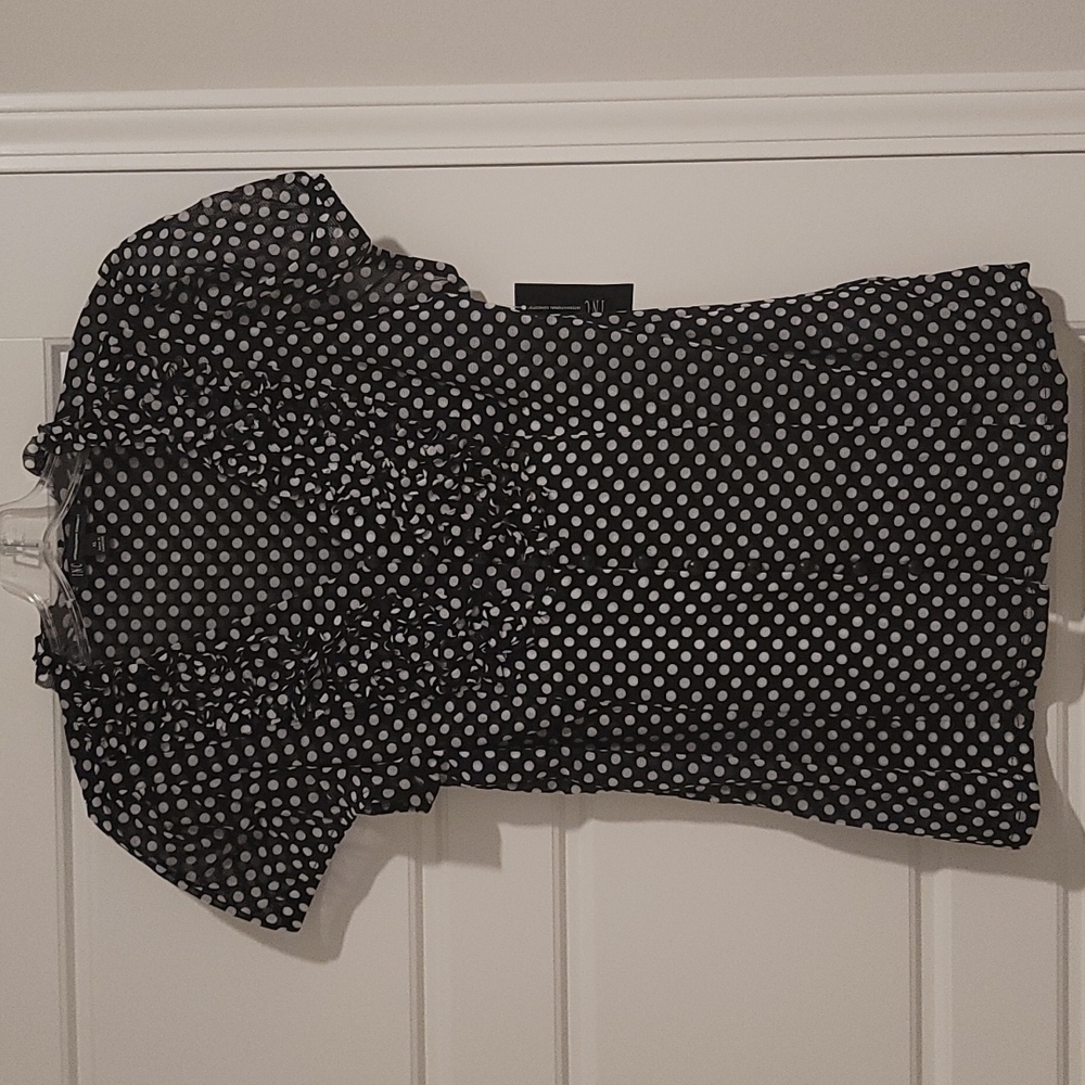 NWT- INC Small Dot Ruffle Front Button Down Black/White Top - Size XL